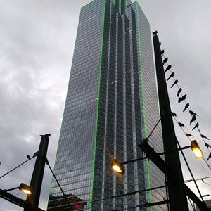 Meet your Posher, Davis